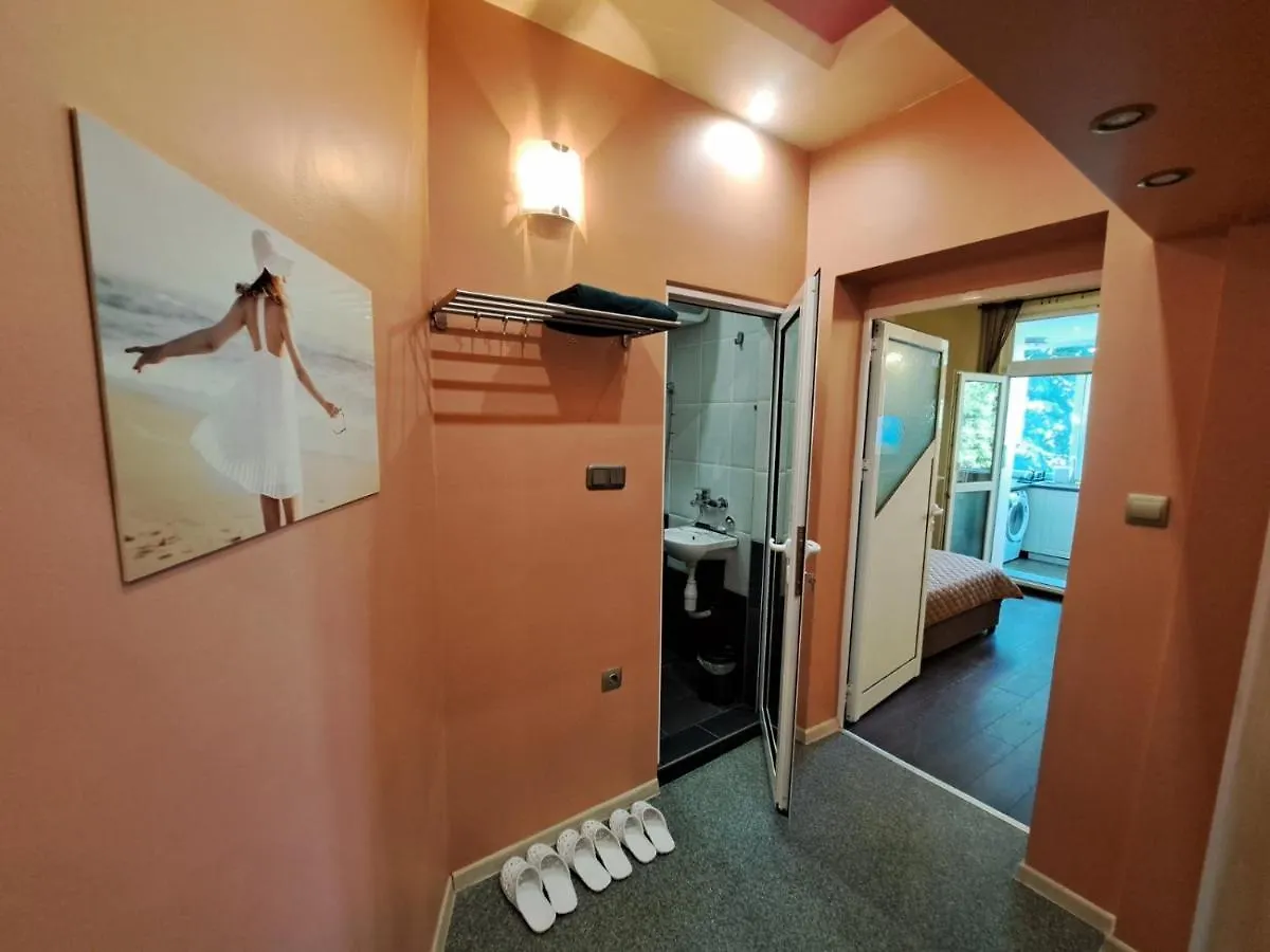 Sea Vibes Studio - Free Public Parking, Wifi, Cable & Smart Tv, 0,9 Km To Beach Varna Bulgaria