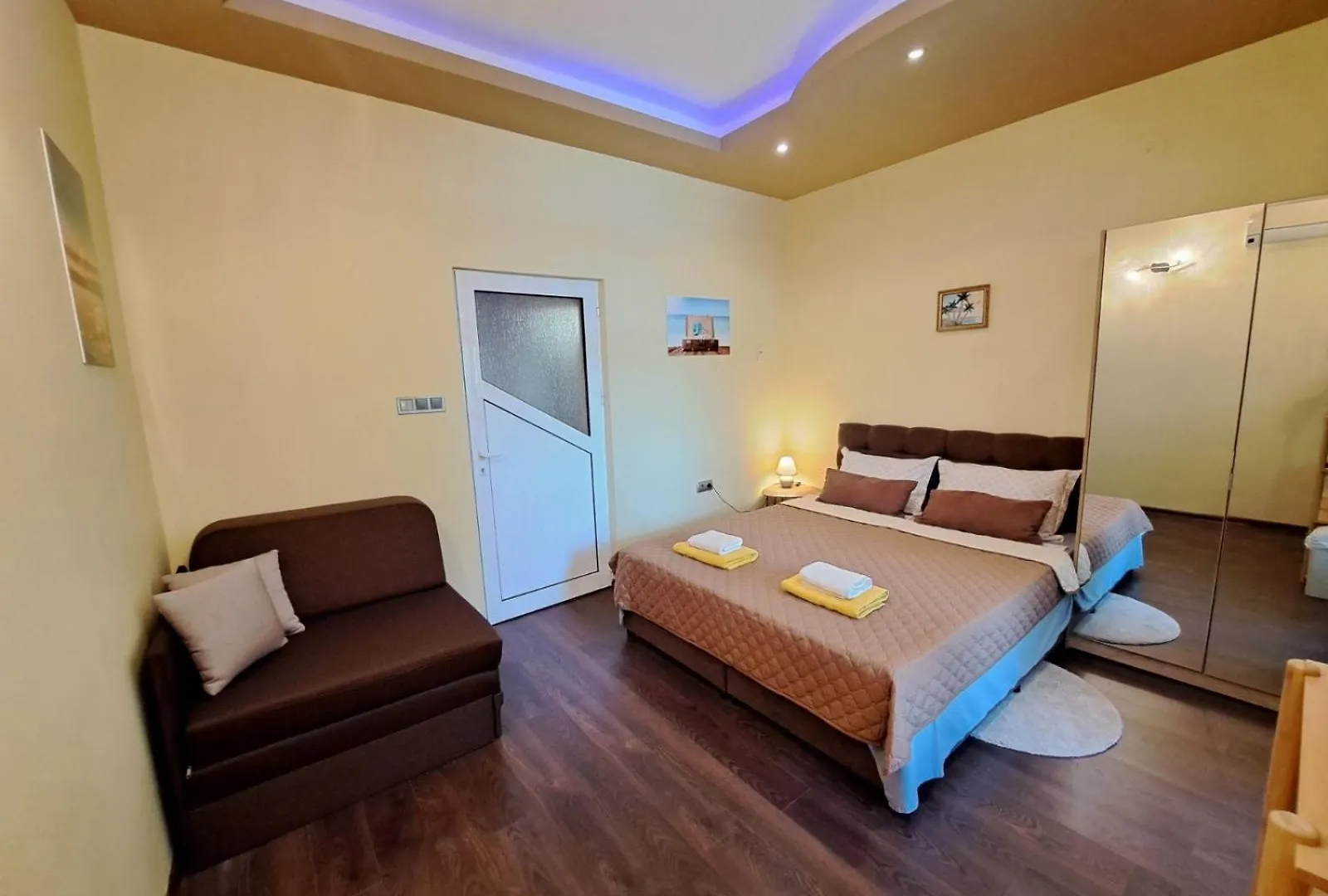 Sea Vibes Studio - Free Public Parking, Wifi, Cable & Smart Tv, 0,9 Km To Beach Varna Bulgaria